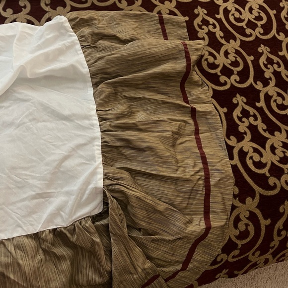 Queen size comforter set - Picture 4 of 8